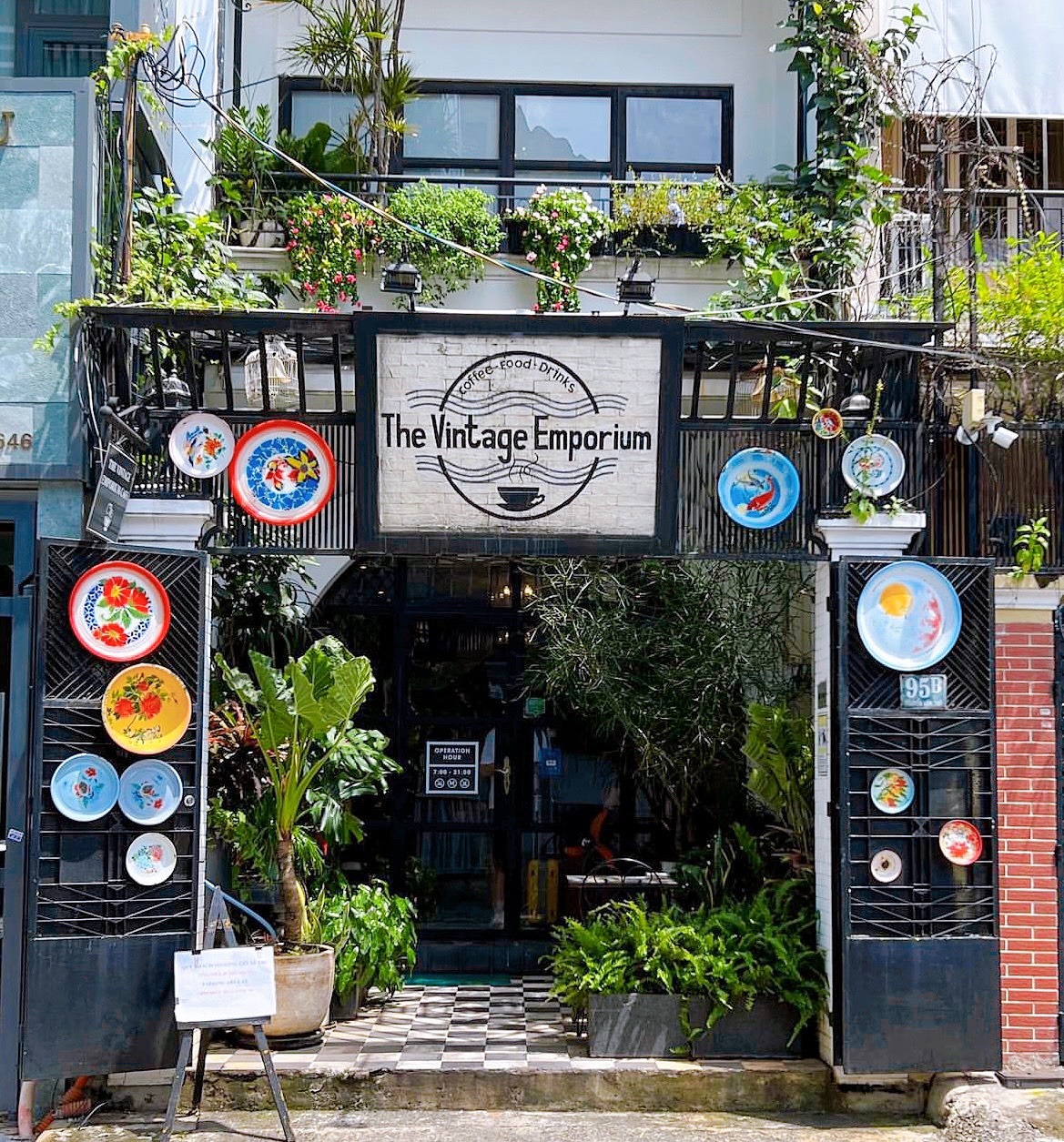 คาเฟ่ โฮจิมินห์ Image6