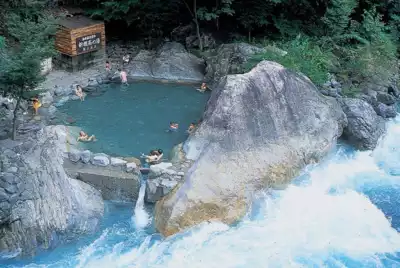 ทัวร์กิฟุ น้ำพุร้อนโอคุฮิดะ (Okuhida Hot Springs) Image12