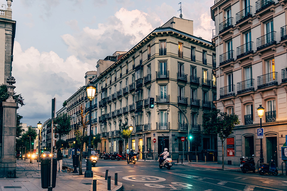 ทัวร์ยุโรป ย่าน Las Salesas (Madrid, Spain) Image27