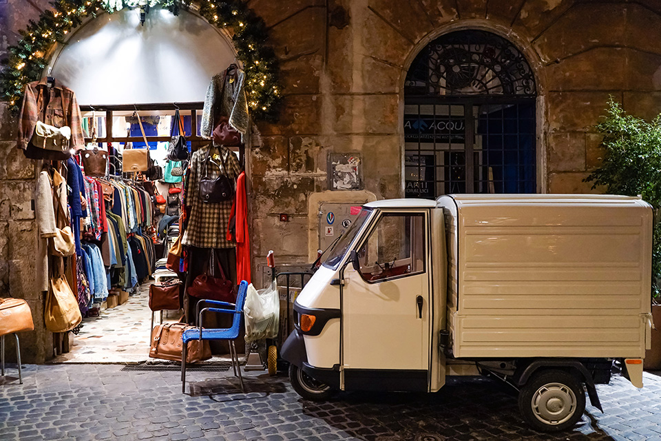 ทัวร์อิตาลี Via Giovan Battista Zannoni Image29