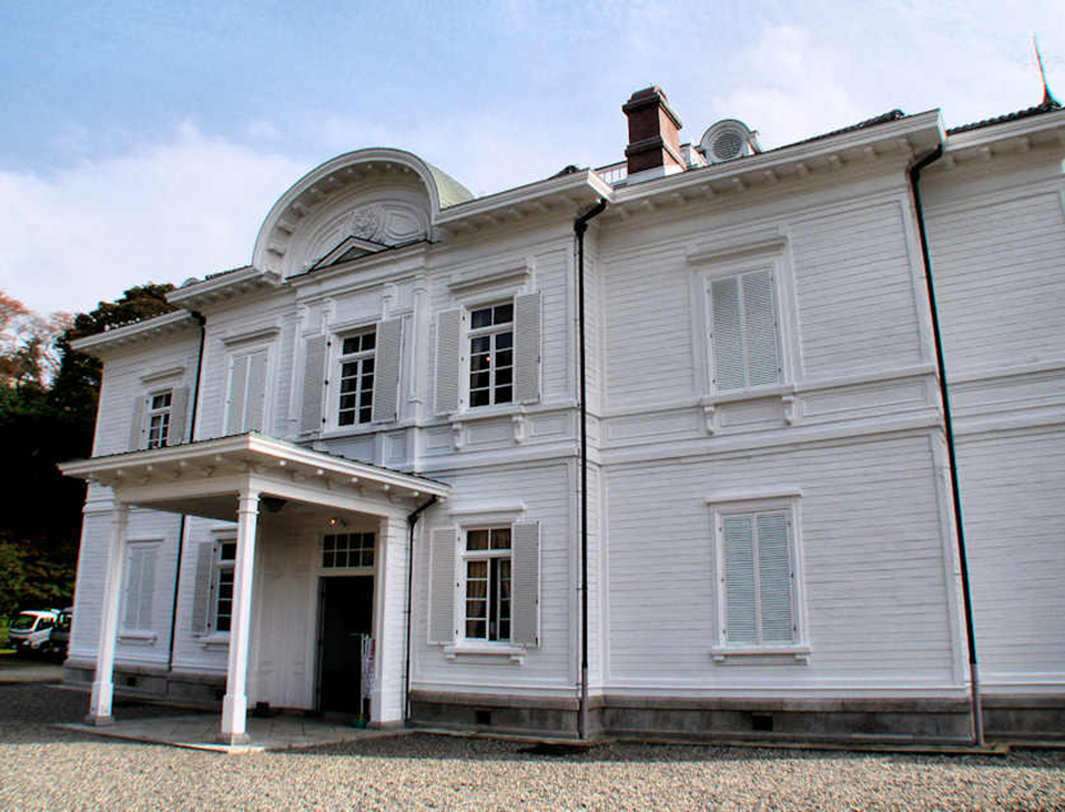 ทัวร์ทตโตริ อาคารจินปุคาคุ (Jinpu-kaku Hall) Image12