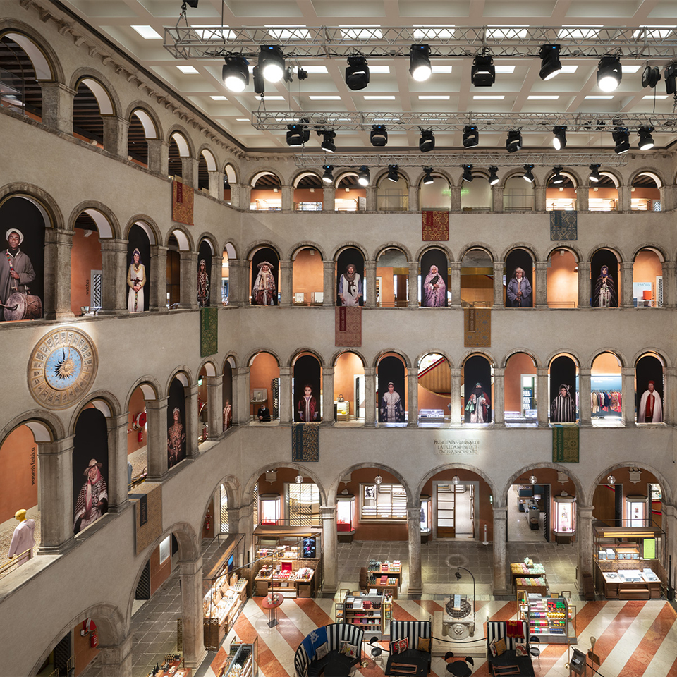 ทัวร์เวนิส Fondaco Dei Tedeschi Image12