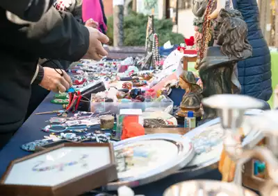 ทัวร์โรมาเนีย ถนนคนเดินบราซอฟ Image20