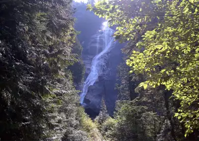 ทัวร์วานูอาตู ถ้ำมิลเลนเนี่ยม (Millenium Cave) Image13