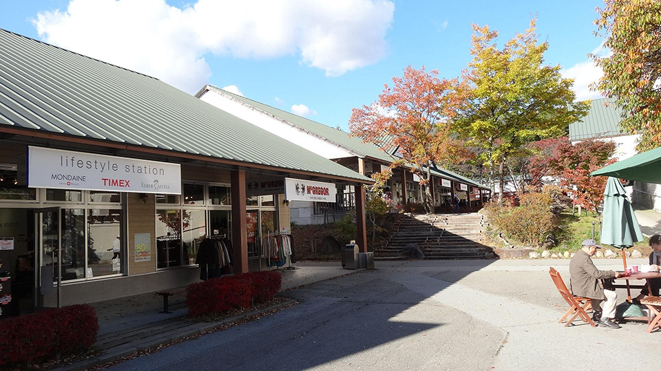 ทัวร์ยามานาชิ ช้อปปิ้งที่ Resort Outlet Yatsugatake Image22